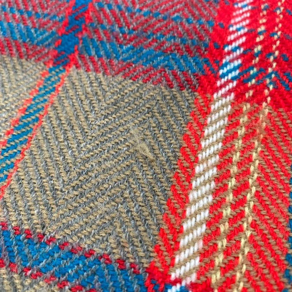 Royal Scot Plaid‎ Scarf 100% Orlon Acrylic Fringe Red Blue Tan Unisex